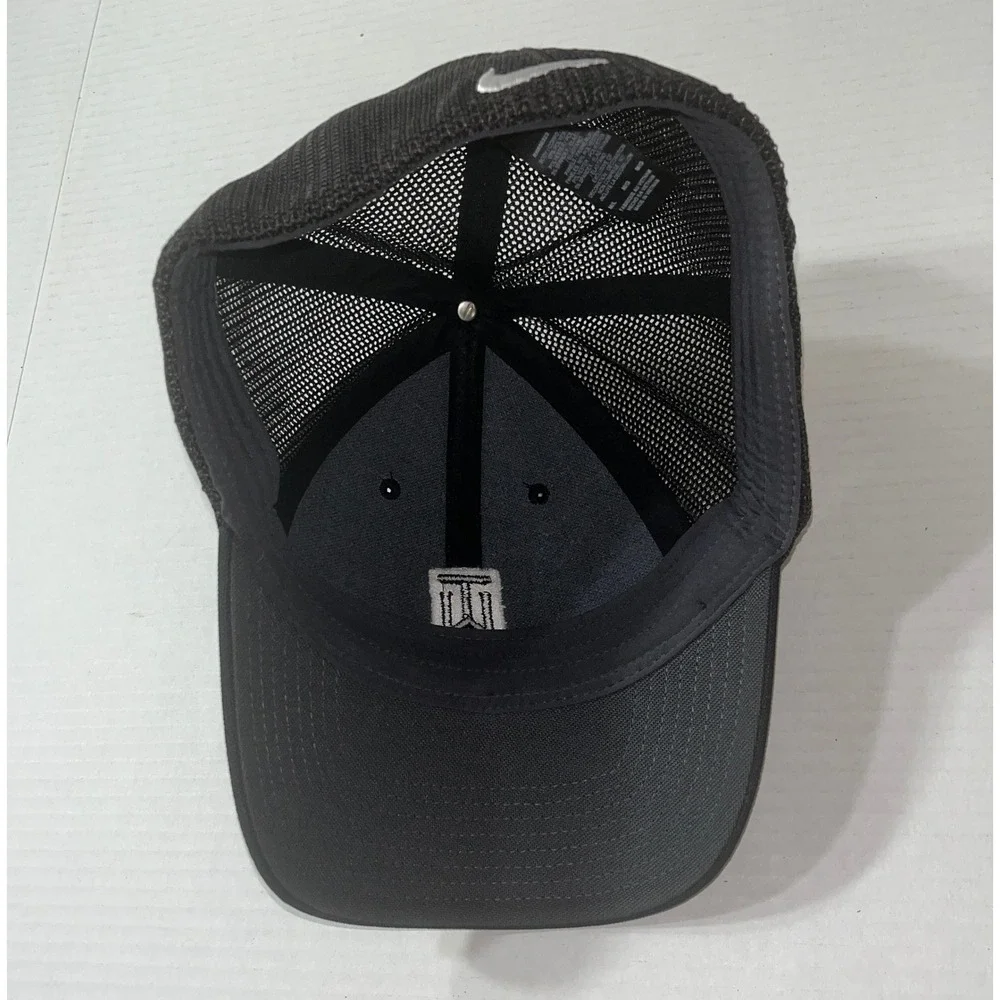 Nike Tiger Woods Collection TW Golf Hat Black Flexfit Trucker Cap 20XI VR-S M/L